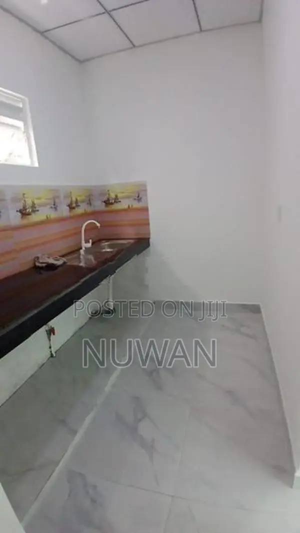 Brand new up unit for rent in Boralesgamuwa