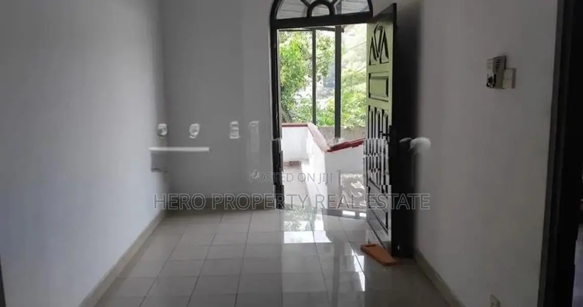 Modern House for Sale in Kadawatha