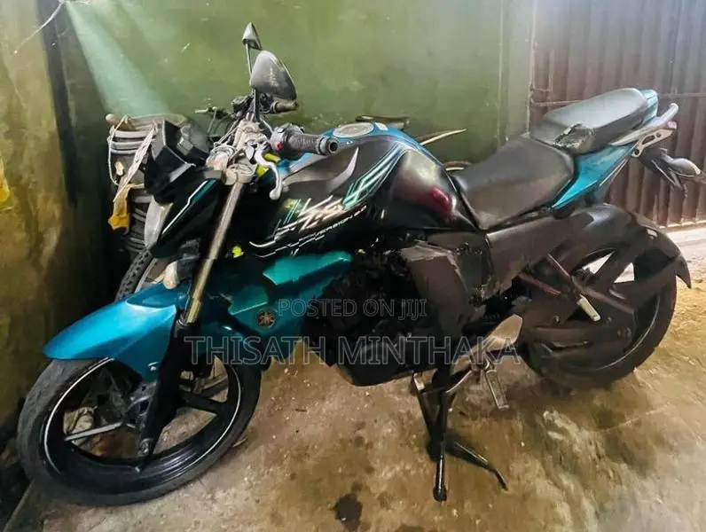 Yamaha FZs V2 2015