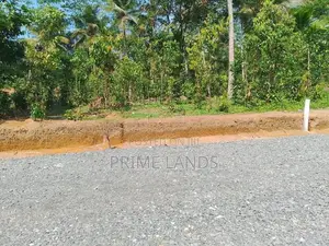 හික්කඩුවෙන් ඉඩමක්