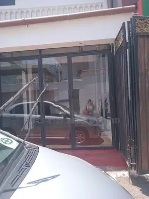 House For Rent in Narahenpita Junction Colombo 05 [ 2175C ]