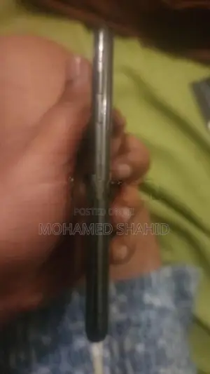 Apple iPhone X (Used)