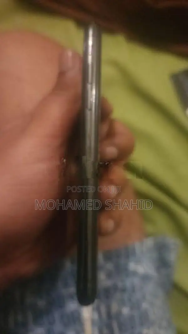 Apple iPhone X (Used)