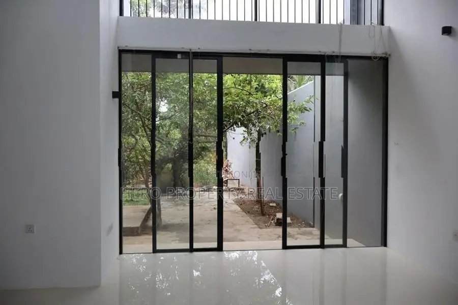 3 Storey Office for Rent in Boralesgamuwa