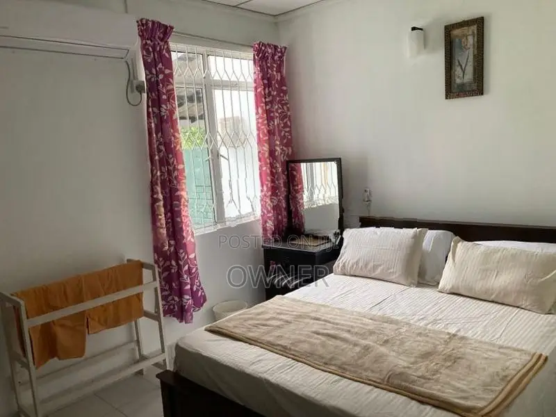 Fully Furnished Holiday Home with Two Ac Rooms in Niwasipura
