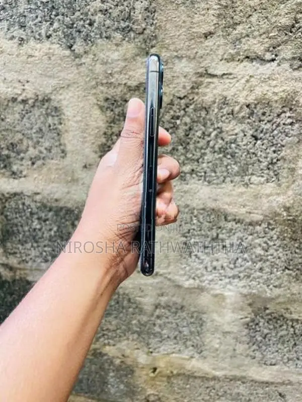 Apple iPhone 11 Pro 256GB (Used)