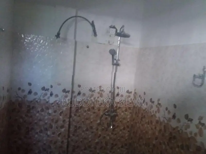 House with Land for Rent Kottawa