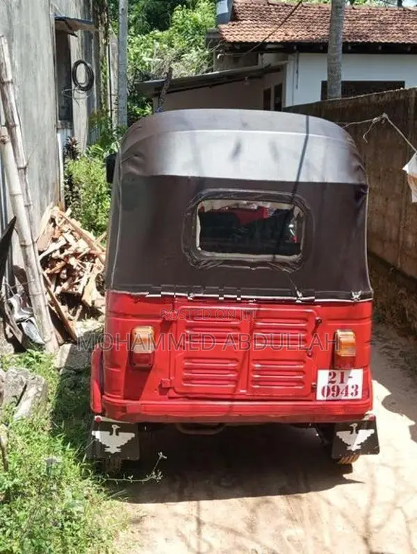 Bajaj RE 1991