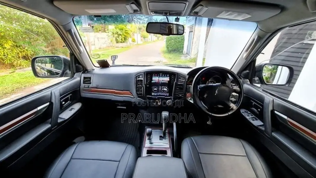 Mitsubishi Montero 2007