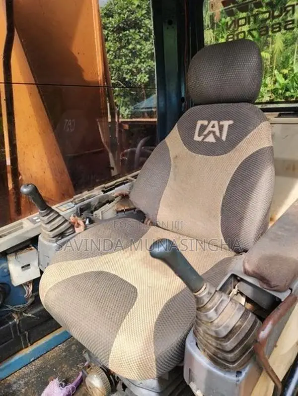 CAT 320C