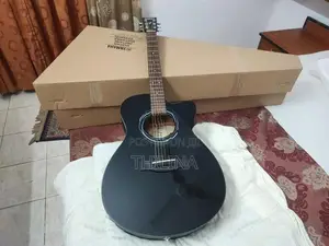 Yamaha FSX80C Guitar
