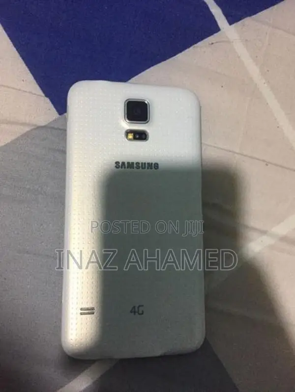 Samsung Galaxy S5 (Used)