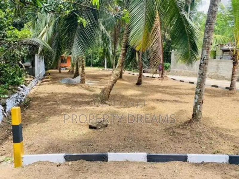 Athurugiriya Habarakada Residency Land for Sale