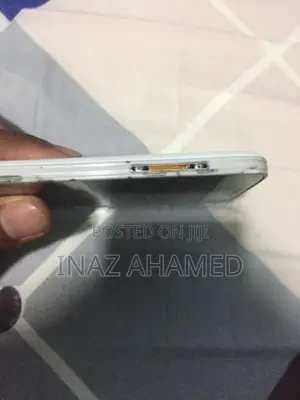 Samsung Galaxy S5 (Used)