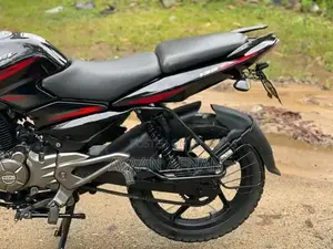 Bajaj Pulsar 135 2011