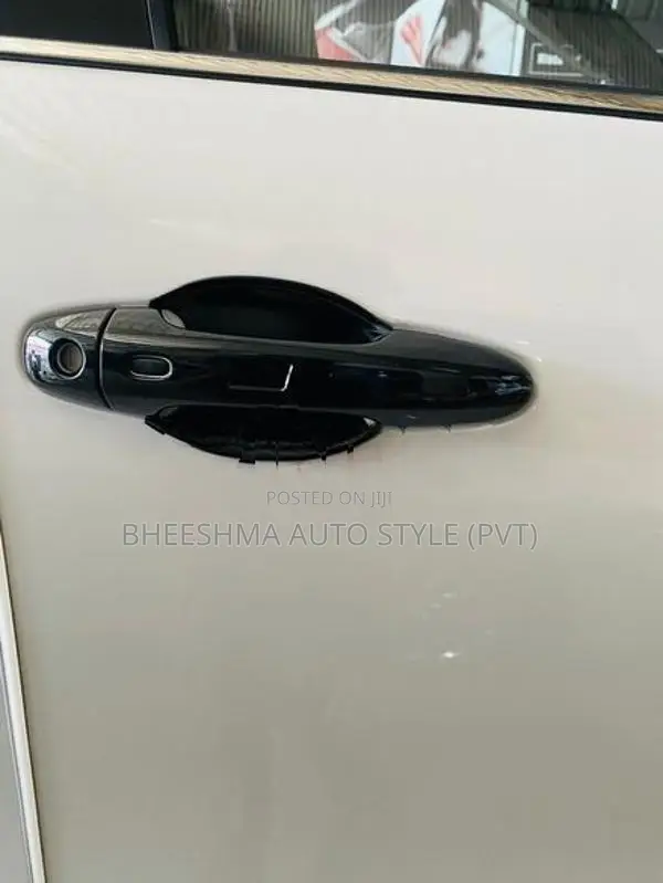 Toyota Hilux GR Sport Back Groszy Door Handle Cover 2024
