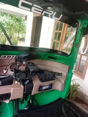 Bajaj RE 2015