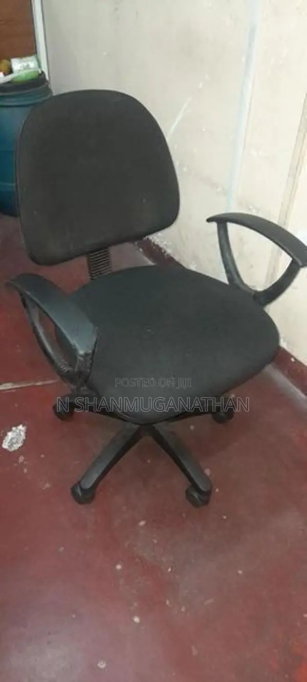 Typist Chair Wide Back with Arms
