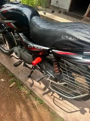 Bajaj CT100 2018