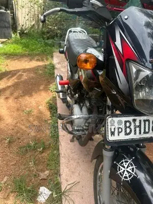 Bajaj CT100 2018