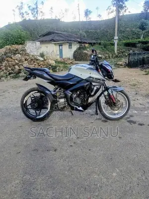 Bajaj Pulsar NS200 2018