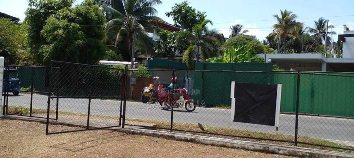 Main Road Facing Commacial Land for Sale Battaramulla