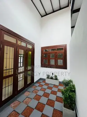Modern 10 perch Brand New House for sale Athurugiriya