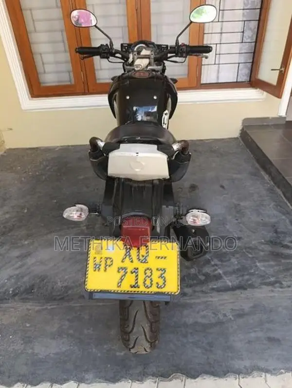 Yamaha FZ 16 2012