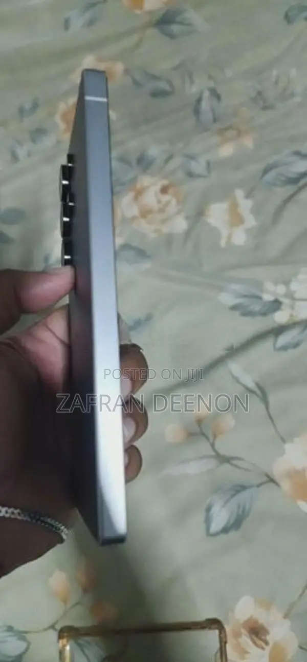 Samsung Galaxy S25 Ultra (Used)