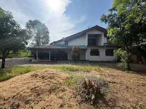 දෙමහල් නිවස සමග අක්කර දෙකක බිම් කොටස Monaragala
