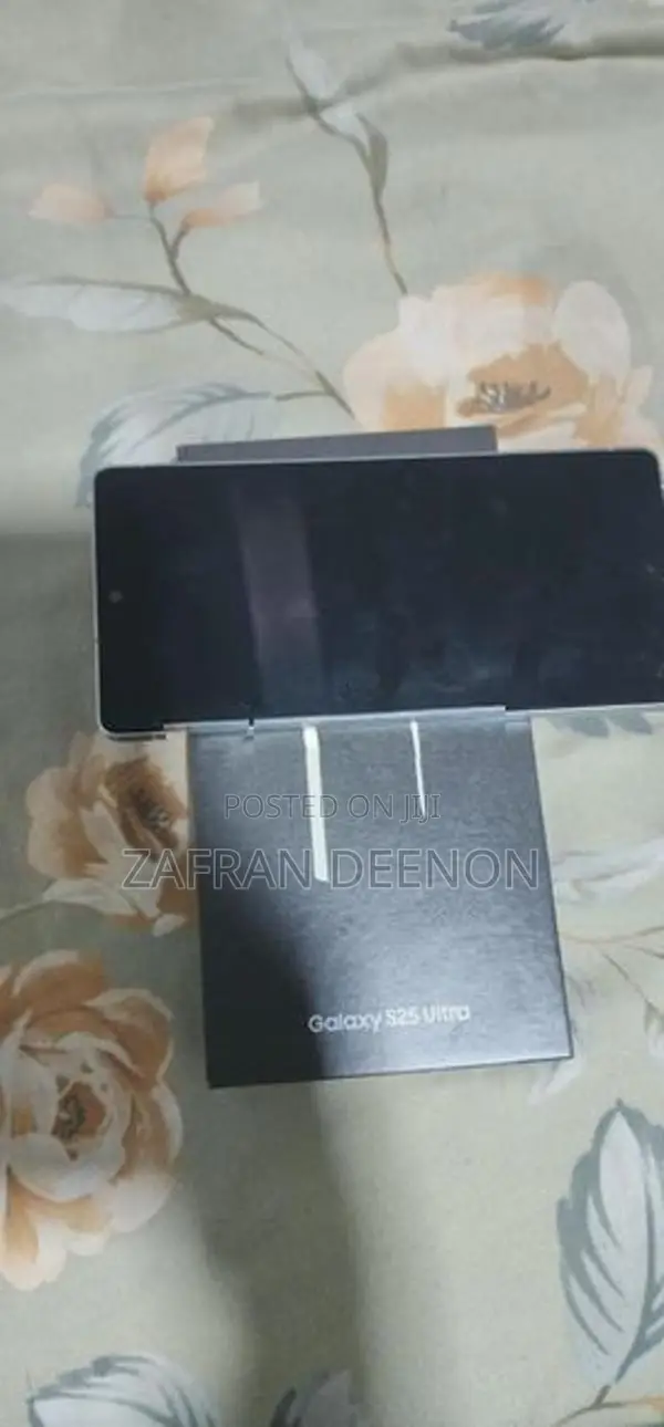 Samsung Galaxy S25 Ultra (Used)