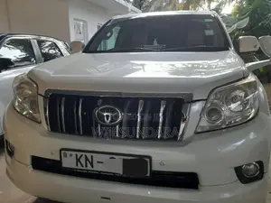 Toyota Land Cruiser Prado Tx 2011