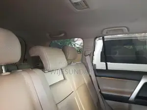 Toyota Land Cruiser Prado Tx 2011