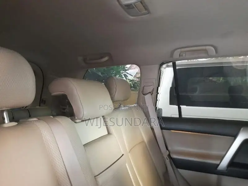 Toyota Land Cruiser Prado Tx 2011