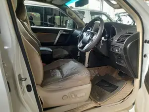 Toyota Land Cruiser Prado Tx 2011