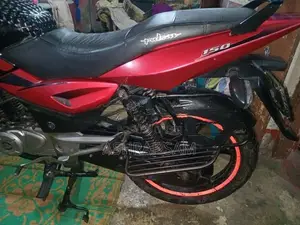 Bajaj Pulsar 150 2015