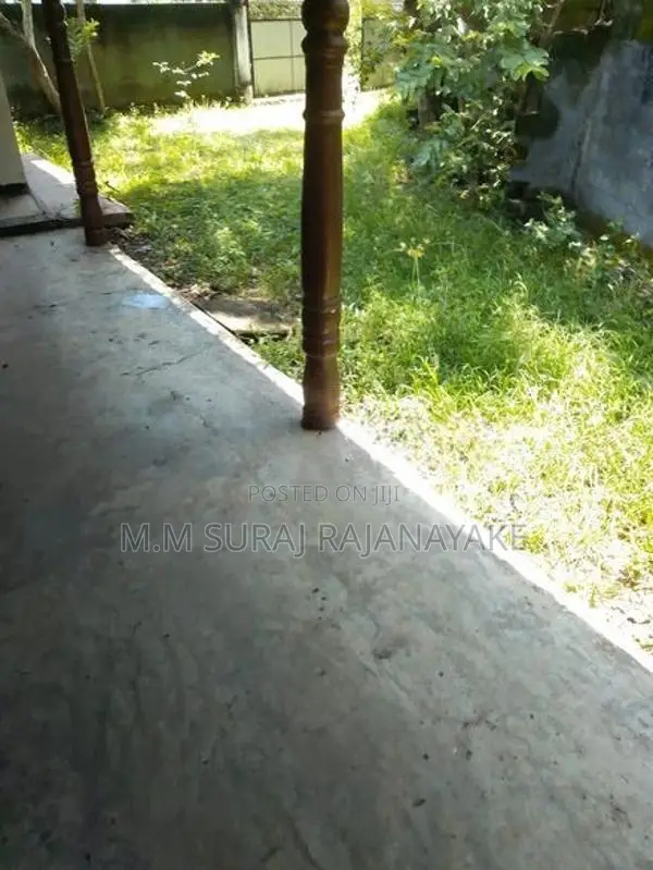 Land with An Old House for Sale in Katunayake