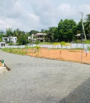 Best land for sale in athurugiriya city