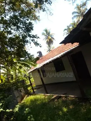 Land with An Old House for Sale in Katunayake