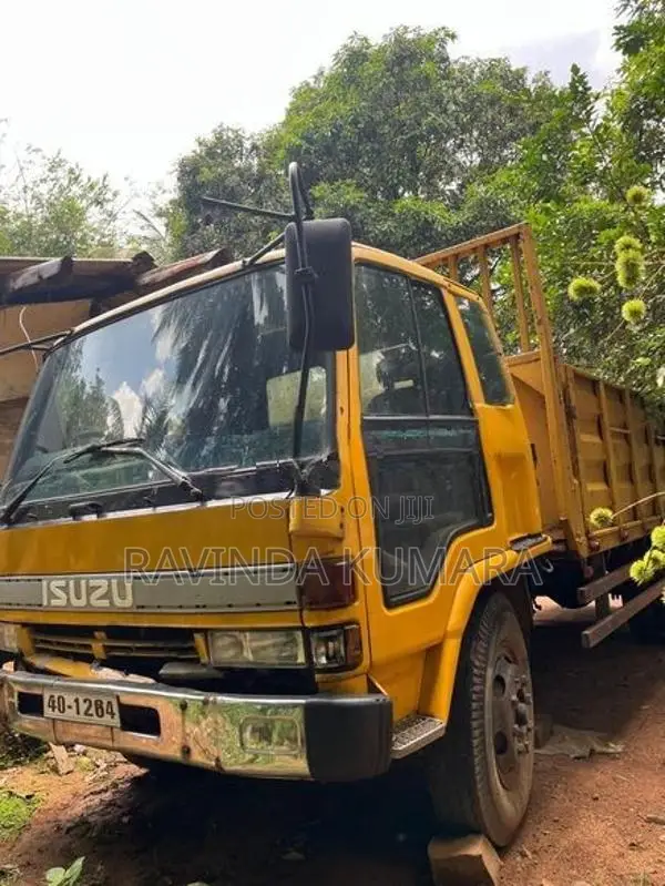 Isuzu Forward 1983