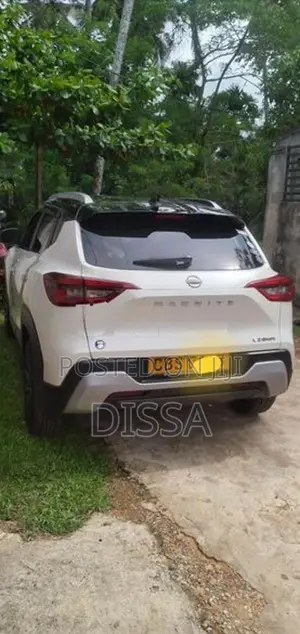 Nissan Magnite Accenta 2025
