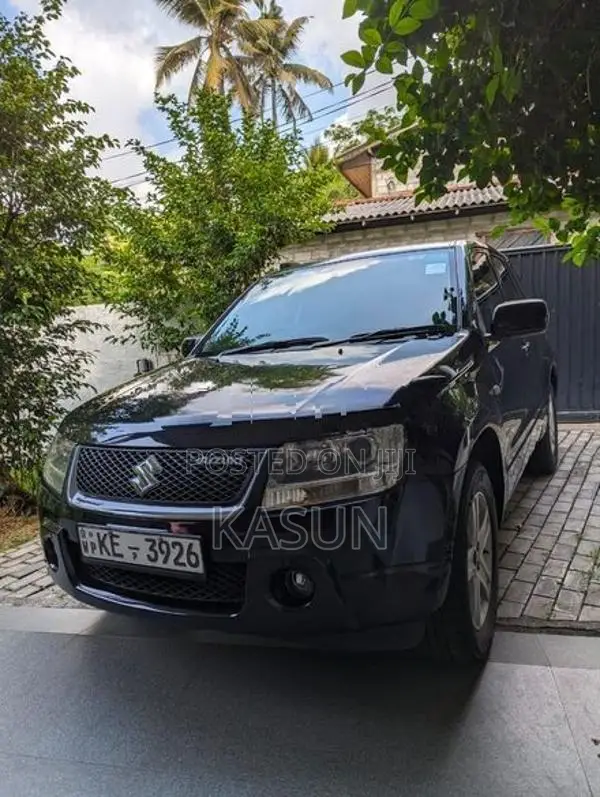 Suzuki Escudo 2005