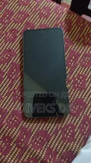 Samsung Galaxy S24 FE (Used)