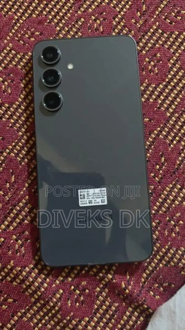 Samsung Galaxy S24 FE (Used)