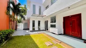 Nicely Built Tourists Area An Upstairs 4 BR House For Sale In Negombo