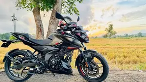 Bajaj Pulsar N160 2024
