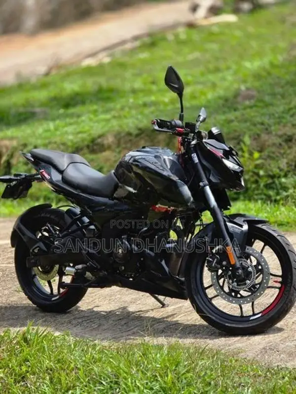 Bajaj Pulsar N160 2024