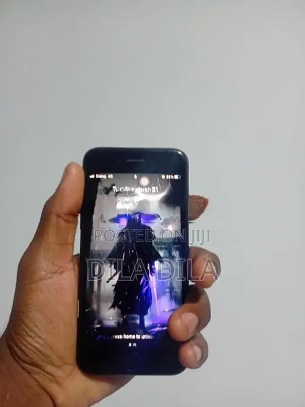 Apple iPhone SE 2 (Used)