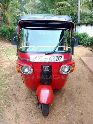 Bajaj RE 2011