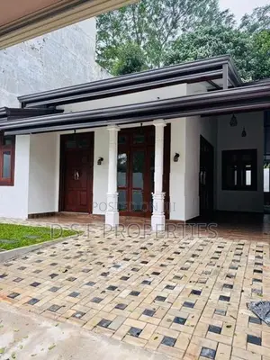 A BRAND NEW SINGALE STORY HOUSE In KIRIWATTUDUWA